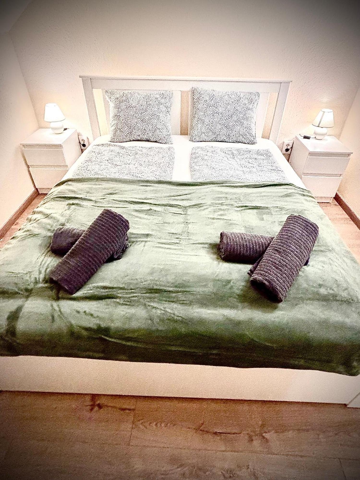 Airportmax Panzio Bed and Breakfast Vecsés Buitenkant foto